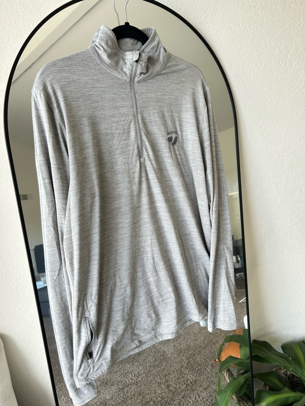 Vuori Men's Light Gray Quarter-Zip Sweater